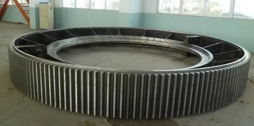 Ring Gear Mill Girth Gear الأسنان المائلة لمطحنة التعدين والفرن الدوار