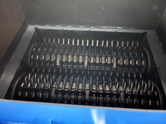 قابلة للتكيف بشكل كبير آمنة وموثوقة سهلة الصيانة كسارة الدوار