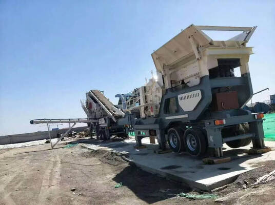 محطة كسارة متنقلة تعمل بسلاسة مع إنتاج المواد المستقر