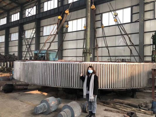 مجفف مصنع الأسمنت للخدمة الشاقة 40CrMo الشركة المصنعة لحلقة التروس الدوارة ومحفز التروس